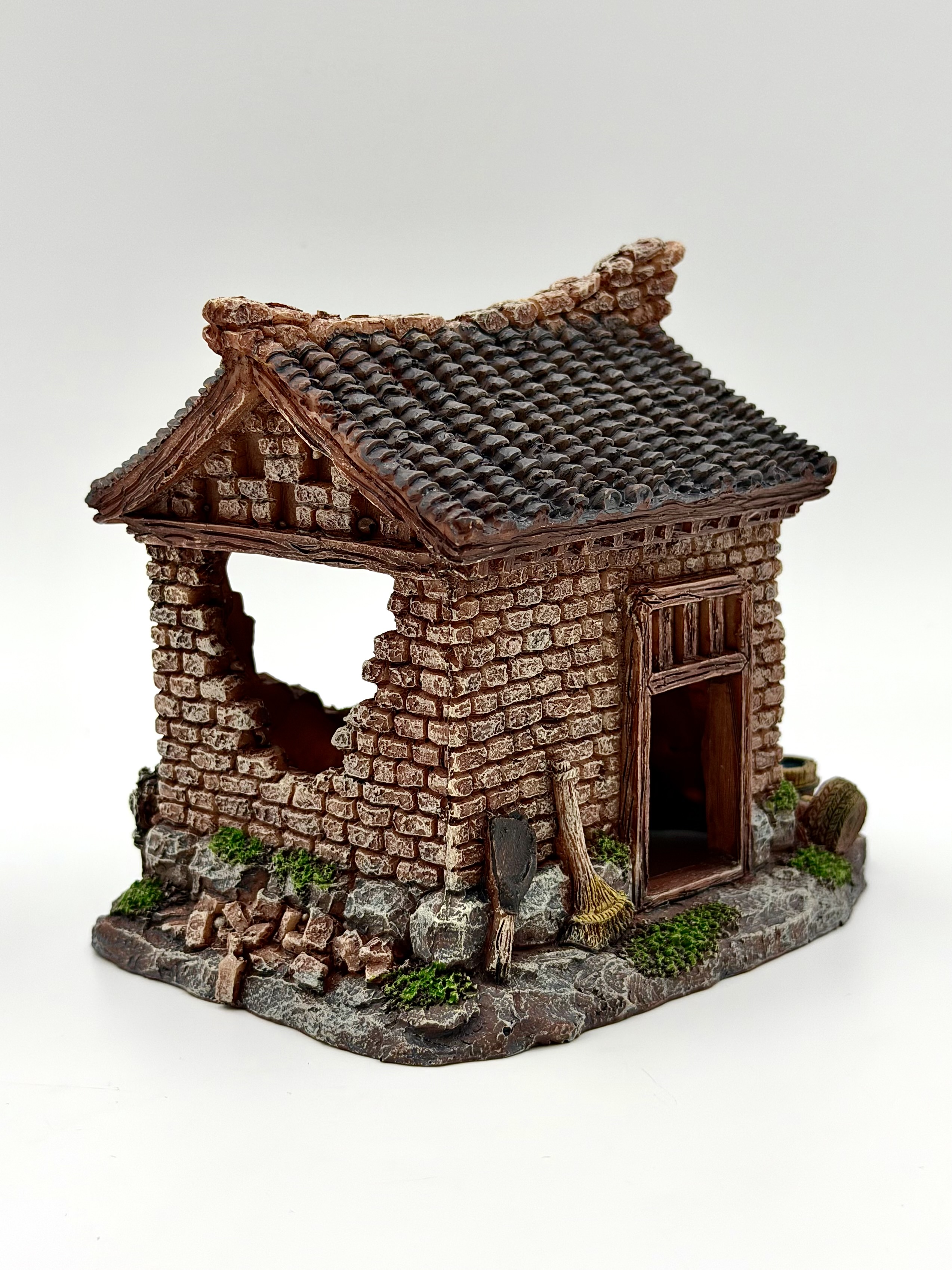 Грот "Заброшенная таверна" 15,2*11,2*12,9см  (RP261) фото, цены, купить