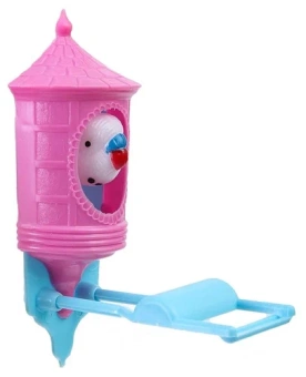 Подружка в Домике для птиц