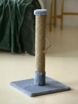 Когтеточка Пушок "Столбик" с носочком 50см для кошек